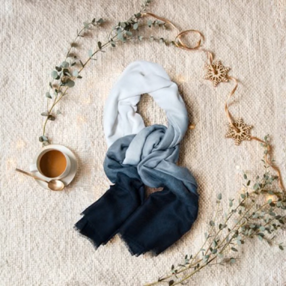 Cushnie Grey Ombre Scarf